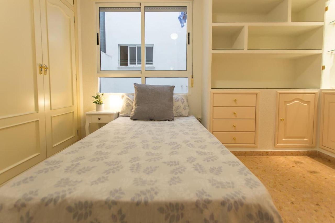 Nice Apartment Close To Mercado Central Alicante Exterior photo